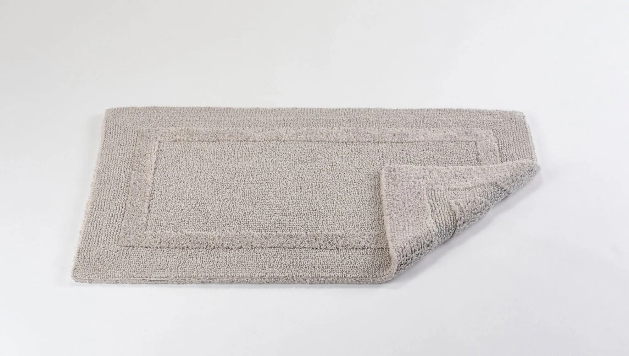 Reversible Contoured Bath Rug (23 x 23" | 60 x 60 cm)