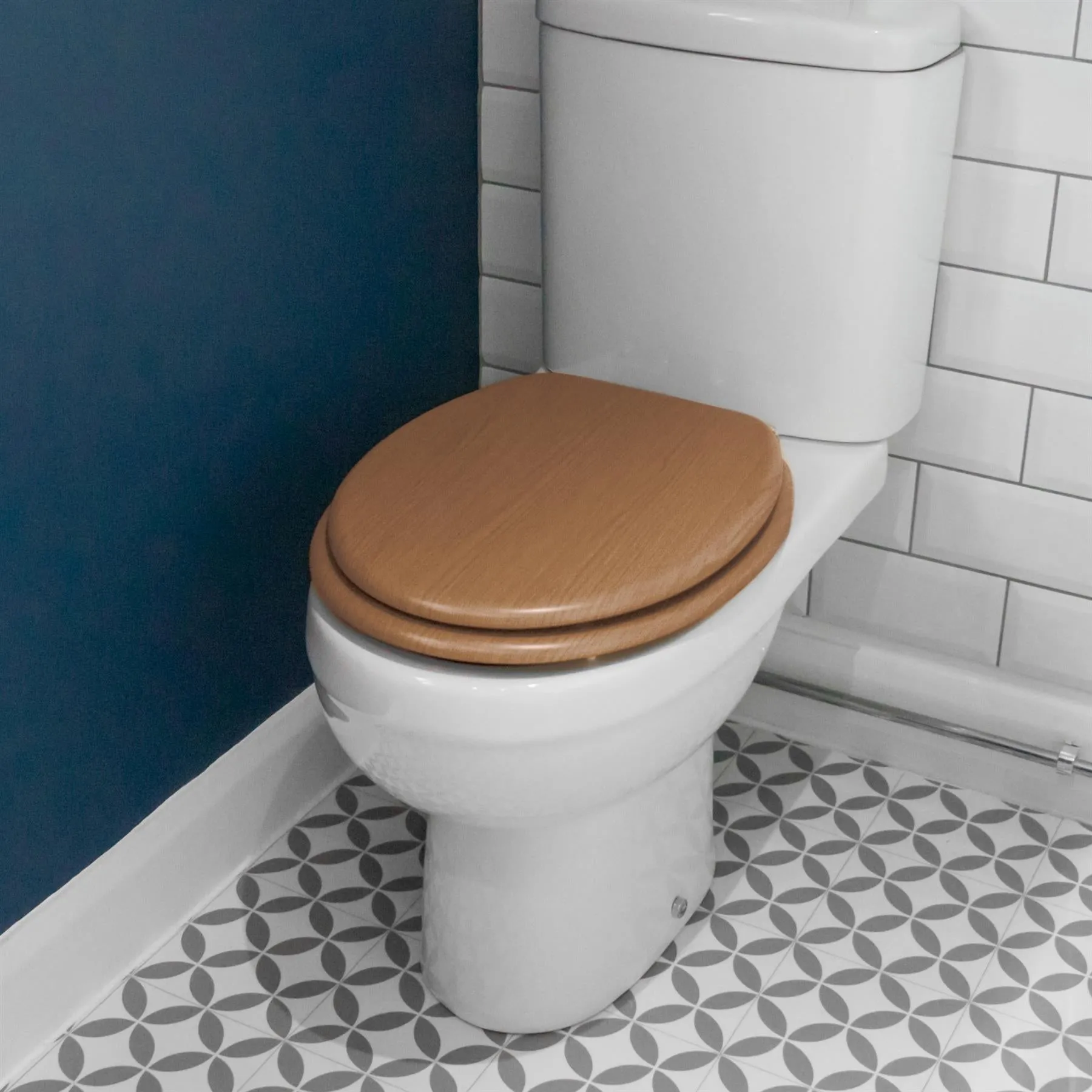 Wooden Soft Close Toilet Seat - By Harbour Housewares