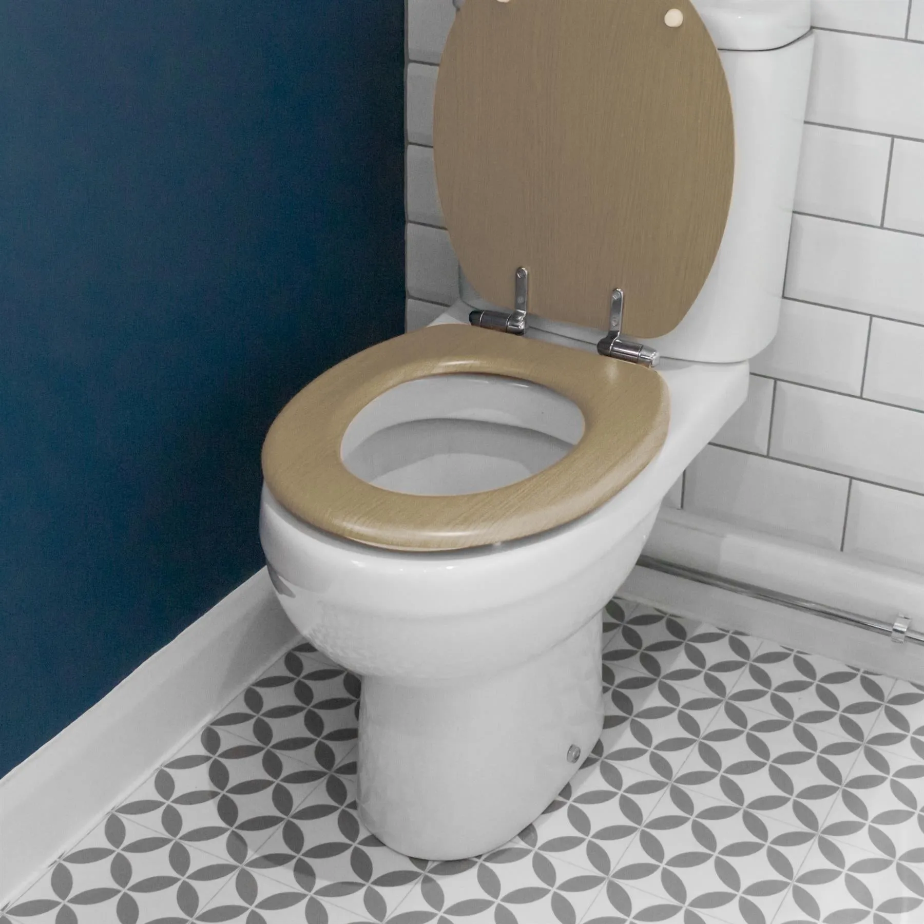 Wooden Soft Close Toilet Seat - By Harbour Housewares